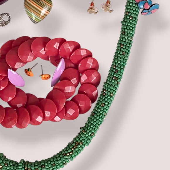 LAVINIA - Vintage To Now Jewelry Lot - 010 - Picture 5 of 7